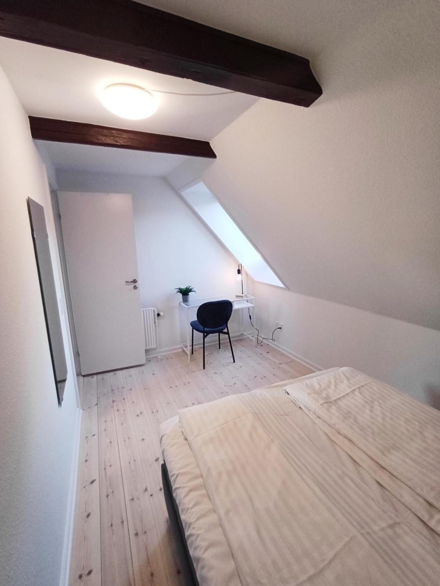 Large Double Room In The Center Of City แรนเดอร์ส ภายนอก รูปภาพ