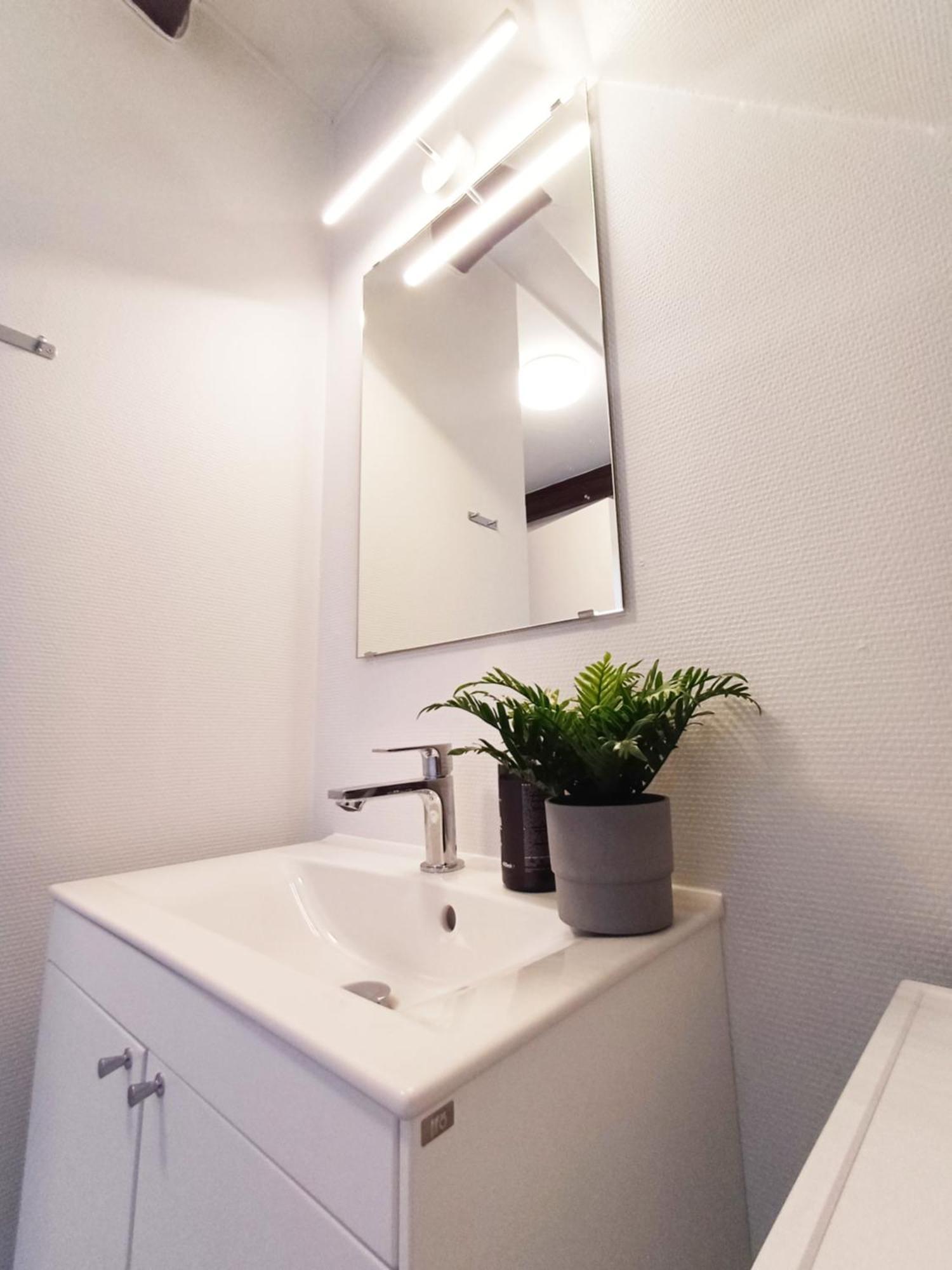Large Double Room In The Center Of City แรนเดอร์ส ภายนอก รูปภาพ