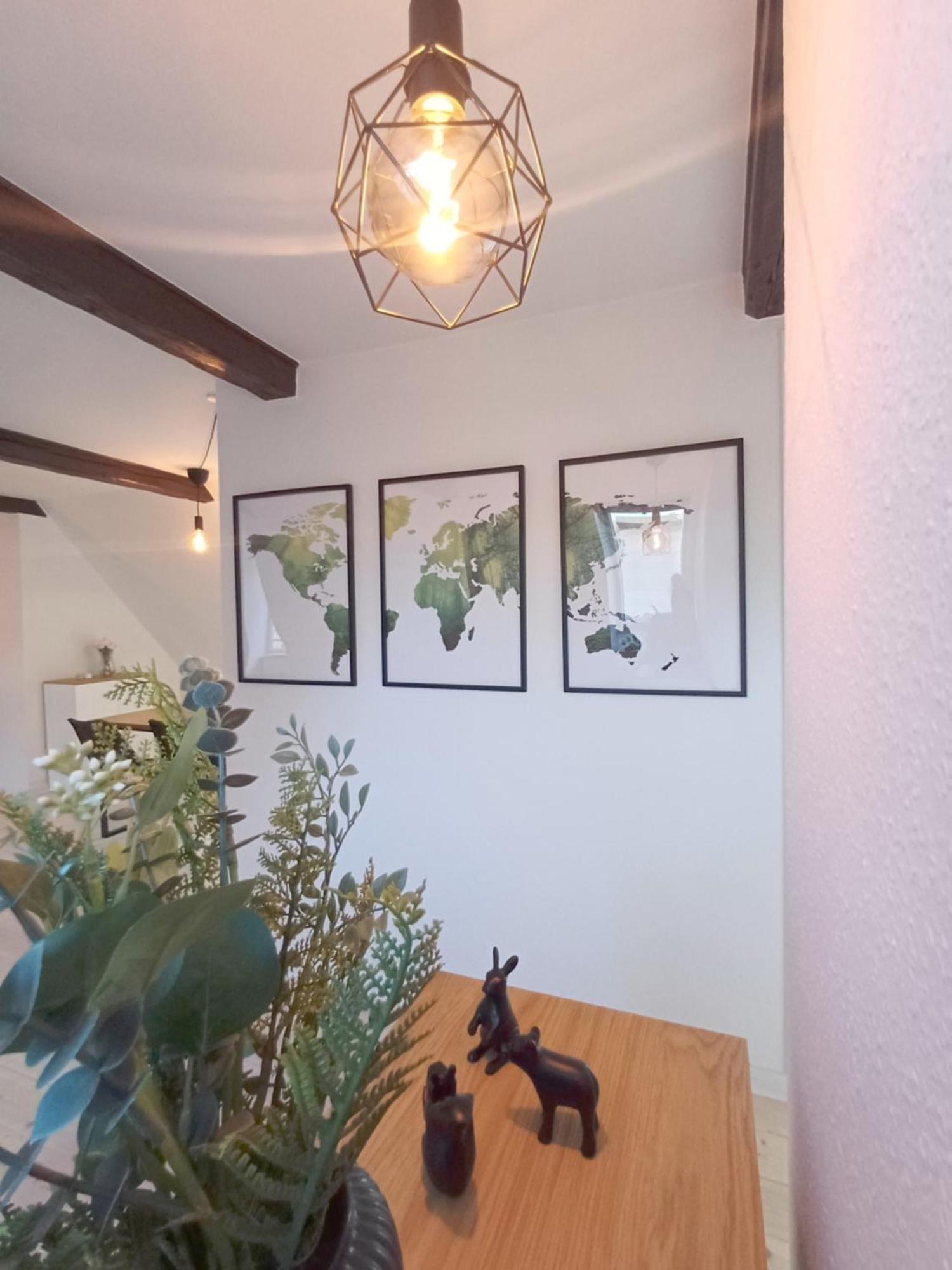Large Double Room In The Center Of City แรนเดอร์ส ภายนอก รูปภาพ